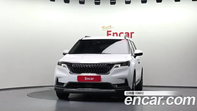 Kia Carnival 2023 thumb 3