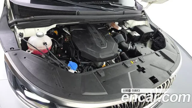 Kia Carnival 2023 thumb 6
