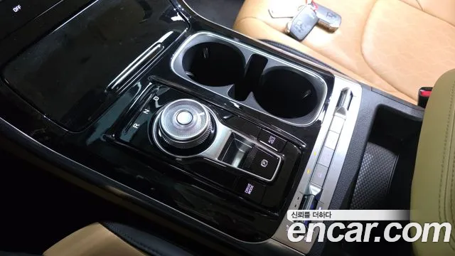 Kia Carnival 2023 thumb 9