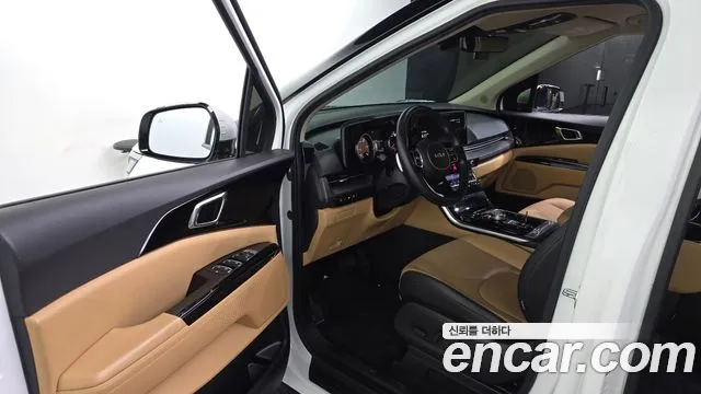 Kia Carnival 2023 thumb 10