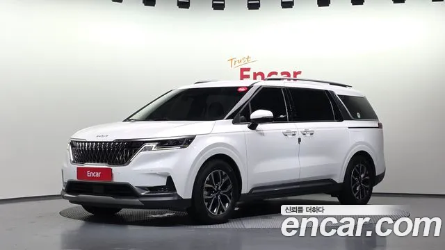 Kia Carnival 2023 thumb 12