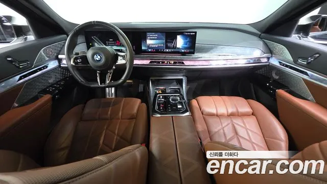 BMW 7-Series 2023 thumb 7