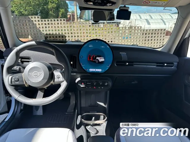 Mini Hatch 2026 thumb 6