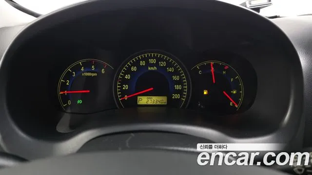 Kia Carnival 2008 thumb 8