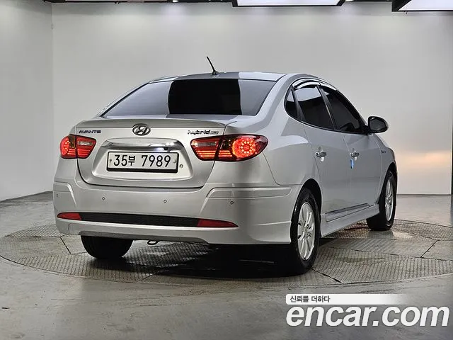 Hyundai Avante 2012 thumb 4