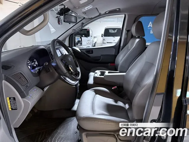 Hyundai Starex 2019 thumb 8