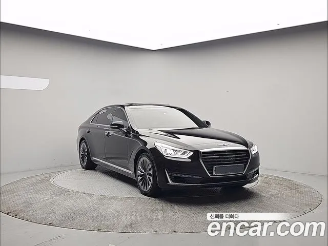 Genesis G90 2016 thumb 2