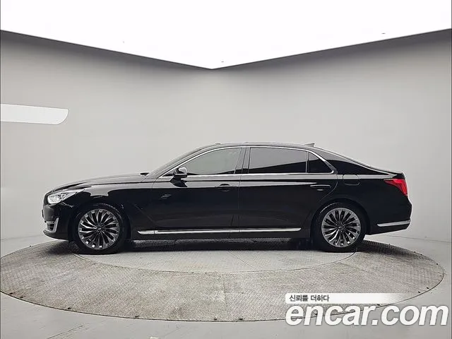 Genesis G90 2016 thumb 4