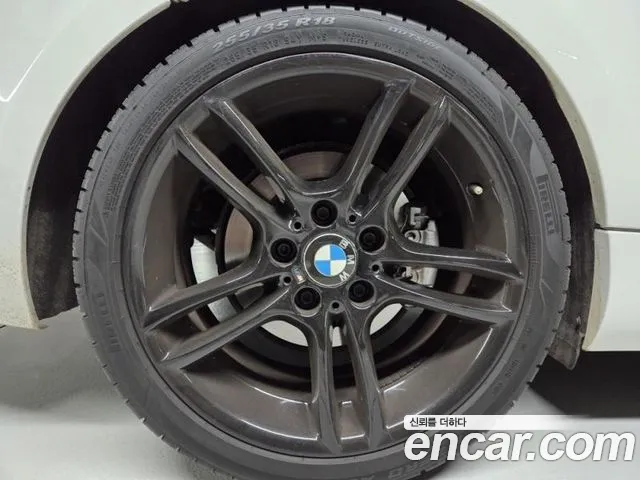 BMW 1-Series 2013 thumb 5