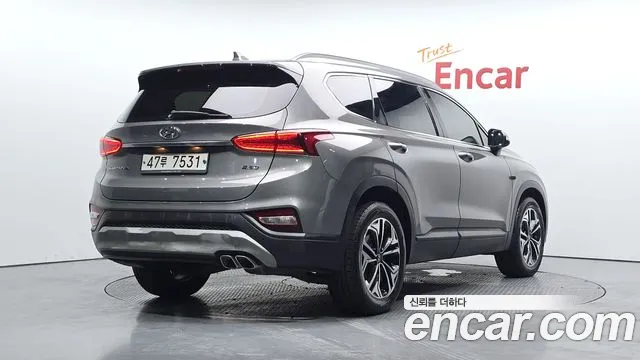 Hyundai Santa Fe 2019 1