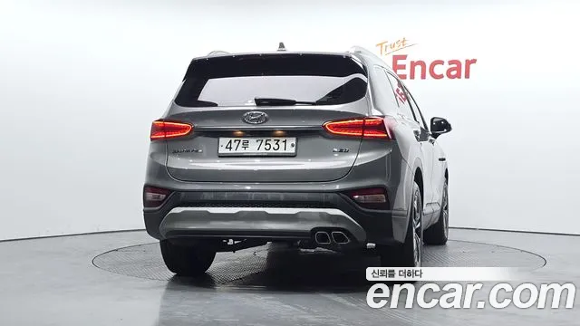 Hyundai Santa Fe 2019 thumb 3