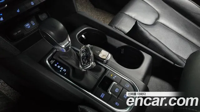 Hyundai Santa Fe 2019 thumb 8