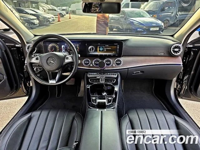 Mercedes-Benz E-Класс 2016 thumb 7