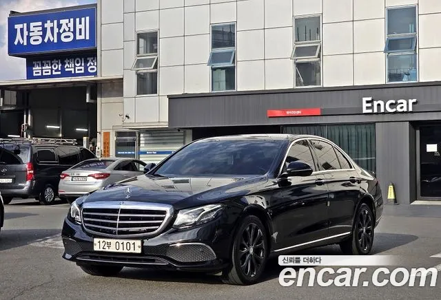 Mercedes-Benz E-Класс 2016 thumb 11