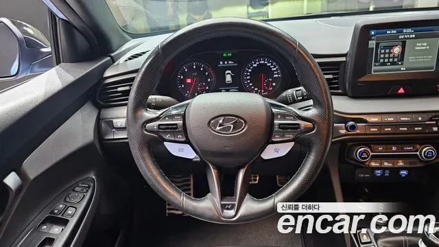 Hyundai Veloster 2018 thumb 12