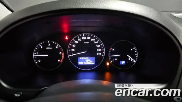Hyundai Starex 2016 thumb 8