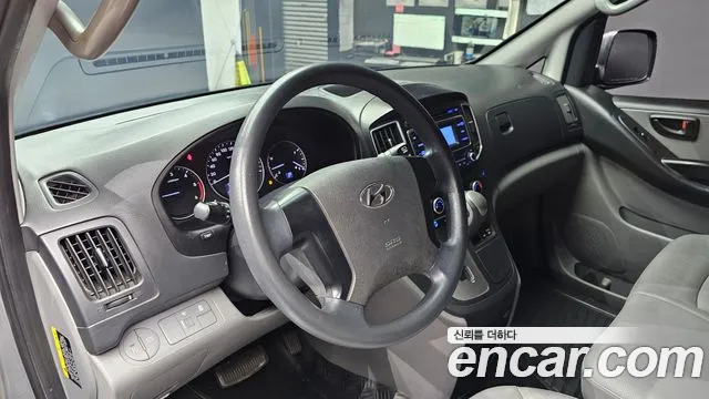 Hyundai Starex 2016 thumb 12