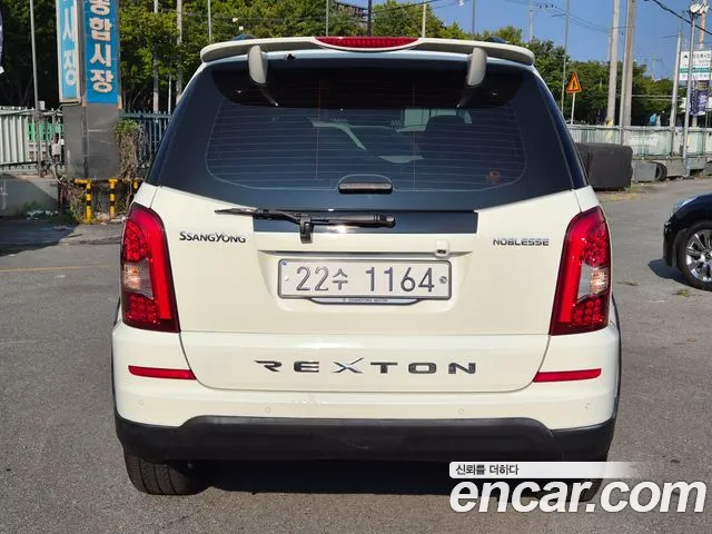 KG_Mobility_Ssangyong Rexton 2012 thumb 4