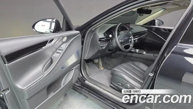 Genesis G80 2023 thumb 10