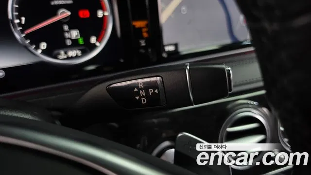 Mercedes-Benz S-Класс 2017 thumb 9