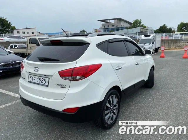 Hyundai Tucson 2010 thumb 4