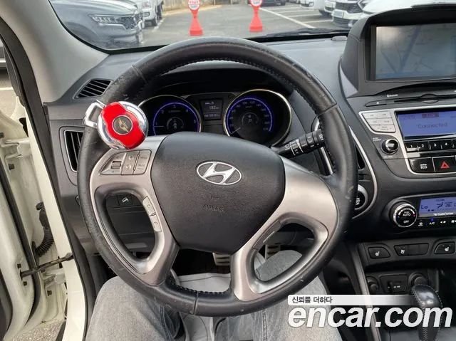 Hyundai Tucson 2010 thumb 8