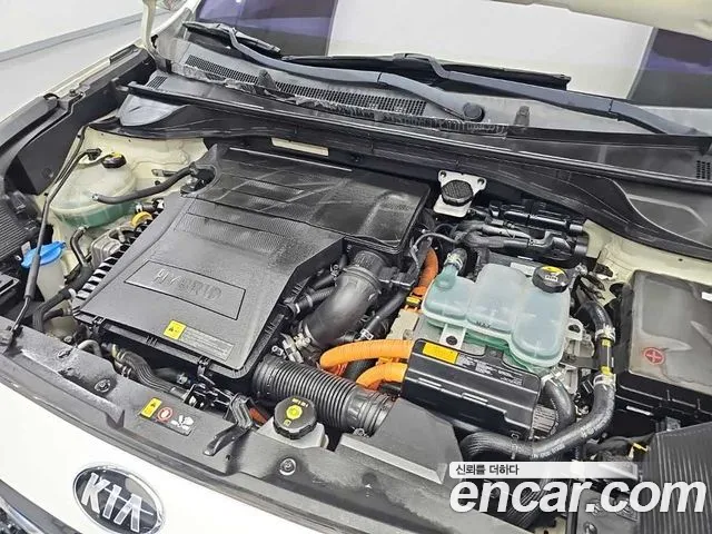 Kia Niro 2017 thumb 6