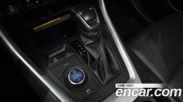 Toyota RAV4 2019 thumb 8