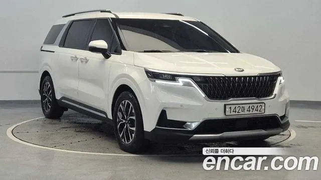 Kia Carnival 2020 thumb 2