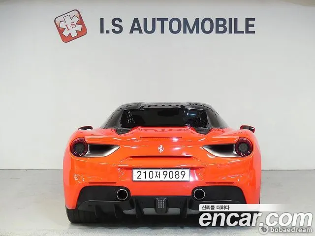 Ferrari 488 2018 thumb 3