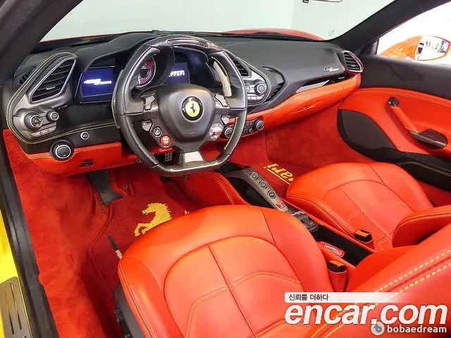 Ferrari 488 2018 thumb 4