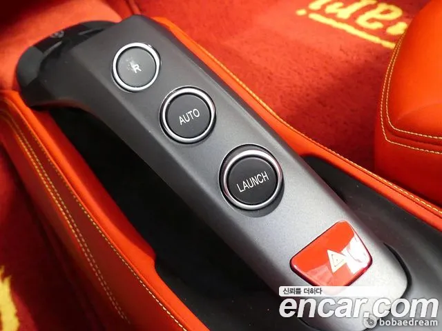 Ferrari 488 2018 thumb 9
