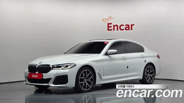 BMW 5-Series 2021 1