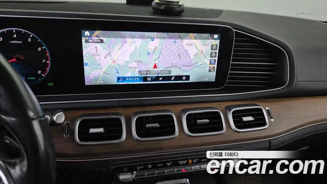 Mercedes-Benz GLE 2019 thumb 12