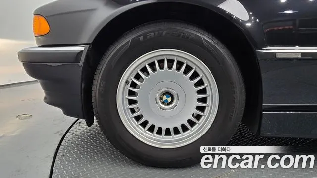 BMW 7 серии 2000 thumb 5