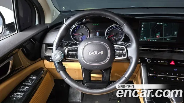 Kia Carnival 2023 thumb 12