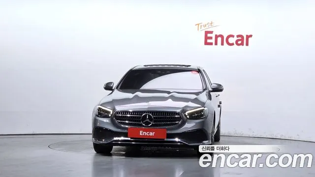 Mercedes-Benz E-Класс 2021 thumb 3