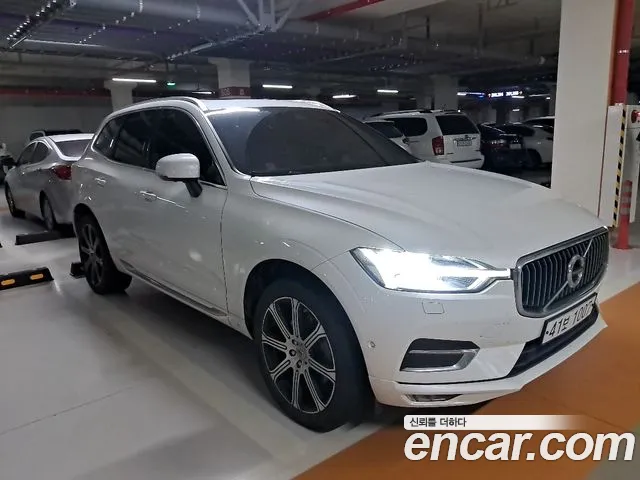 Volvo XC60 2019 thumb 3