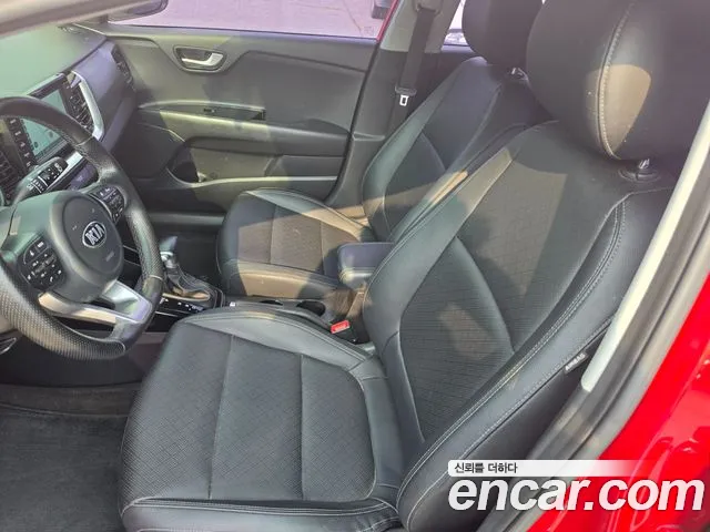 Kia Stonic 2017 thumb 8