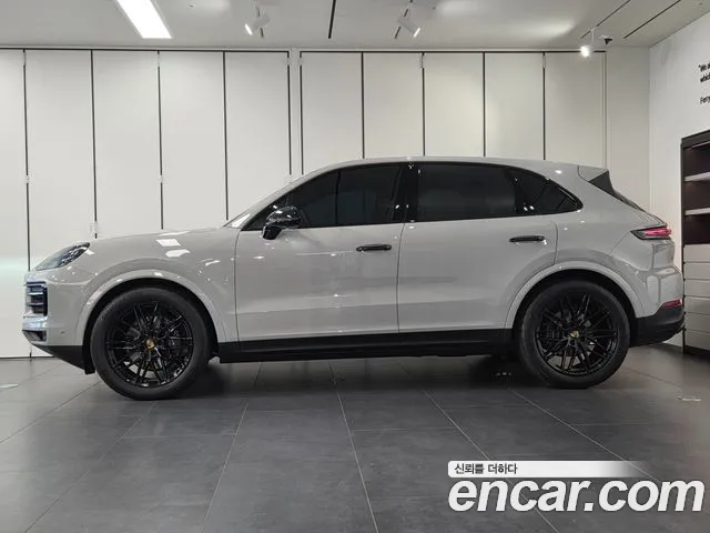 Porsche Cayenne 2024 thumb 6