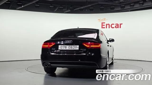 Audi A5 2015 thumb 4