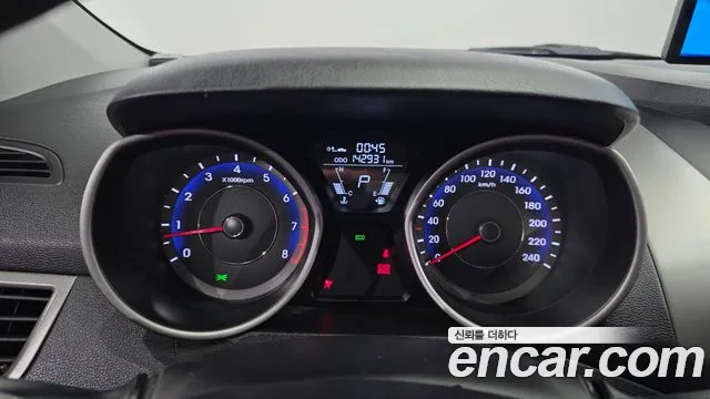 Hyundai Avante 2012 thumb 8