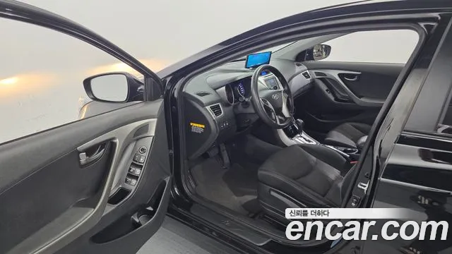 Hyundai Avante 2012 thumb 10