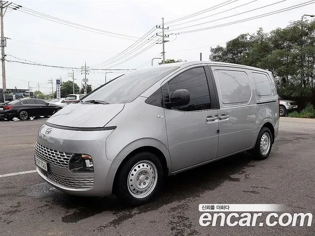 Hyundai Staria 2022 thumb 11