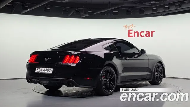 Ford Mustang Mach-E 2017 thumb 2