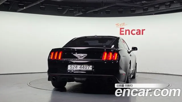 Ford Mustang Mach-E 2017 thumb 4