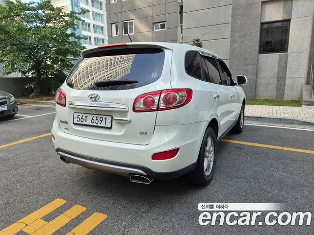 Hyundai Santa Fe 2011 thumb 4