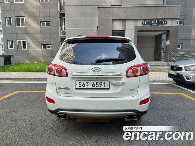 Hyundai Santa Fe 2011 thumb 5