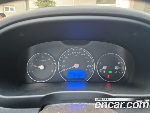 Hyundai Santa Fe 2011 thumb 7