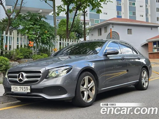 Mercedes-Benz E-Класс 2018 thumb 12